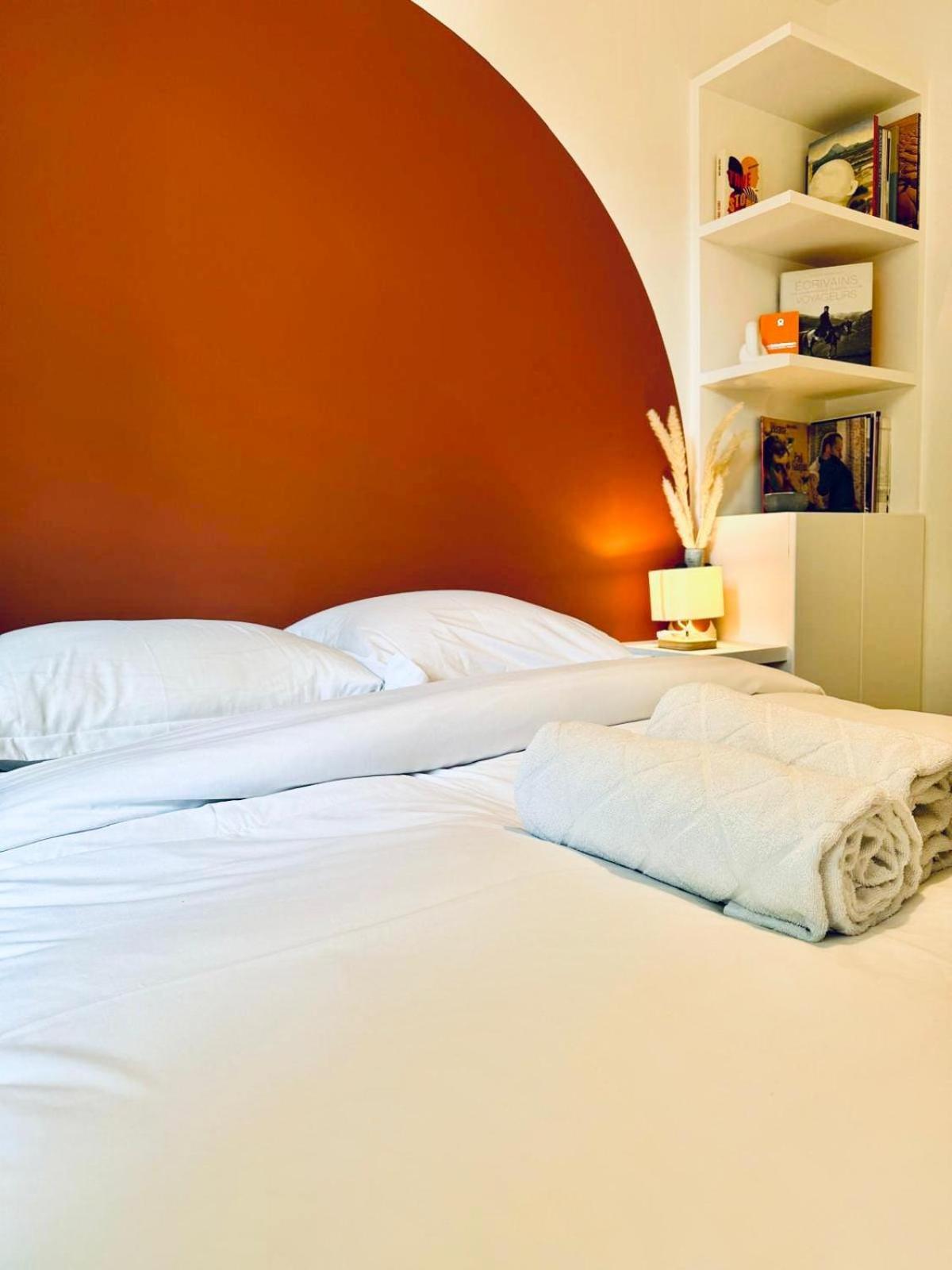 Appartamento Au Coeur De Montmartre! Parigi